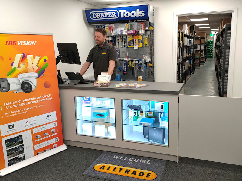manorinterior's tweet photo. Looking to upgrade the aesthetics of your front-of-store reception area? Visit https://t.co/1EjqOEP70h or call our team on 01933 420505 to find out how we can help 🔥

#ManorInteriorSolutions #receptionarea #frontdeskdesign #officedesign #counterdesign #receptiondesign #alltrade https://t.co/Xx5SM9y6PH