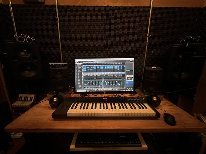 新作リリースの予感  （at mocaのスタジオ） https://t.co/cXq9uD4s5B<a href="/tag/%E9%AD%94%E6%B3%95%E4%BD%BF%E3%81%84"class="tags"><span>#魔法使い</span></a><a href="/tag/%E3%81%8A%E5%AC%A2%E6%A7%98"class="tags"><span>#お嬢様</span></a><a href="/tag/%E5%9F%B7%E4%BA%8B"class="tags"><span>#執事</span></a>