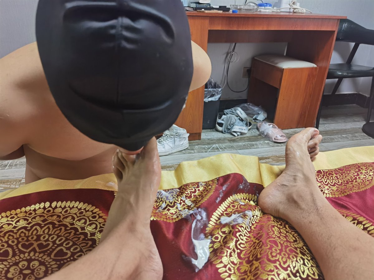 LouNaiPaoFu's tweet photo. 可爱又听话的💎男大骚狗，谁不爱呢？握着手感真棒。 https://t.co/KaGHcndYEH
