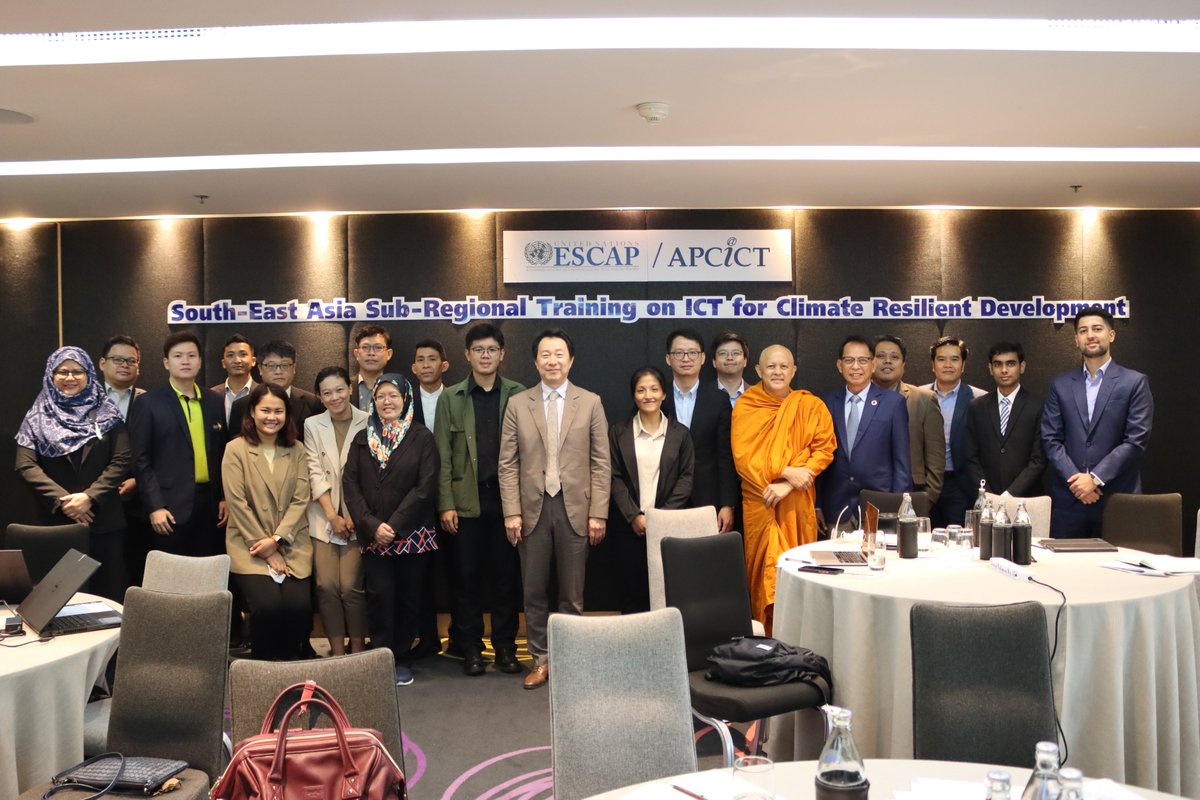 APCICT's tweet photo. Today was the 1st day of the South-East Asia Subregional Training on ICT for #ClimateResilientDevelopment, which brought together #ICT &amp; #climatechange policymakers, managers, &amp; officers to build an understanding of the complexity of the climate change challenge.

#ICT #SDG https://t.co/zYW8CQ0KQE