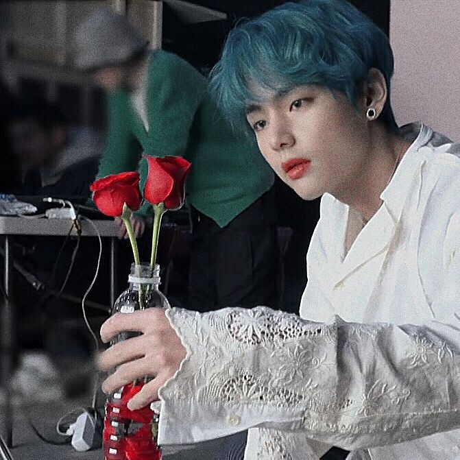 shenlinedion's tweet photo. thought it was about time to gain more #multimoots so here I am
» looking for #kpopmoots ^^
⭒my name is maple!
⭒she/her | enfj | 03 liner
⭒not new to #stantwt or #kpoptwt
⭒any fandom is welcome and appreciated!
as always like or rtwt to spread! https://t.co/4JkmURriBx