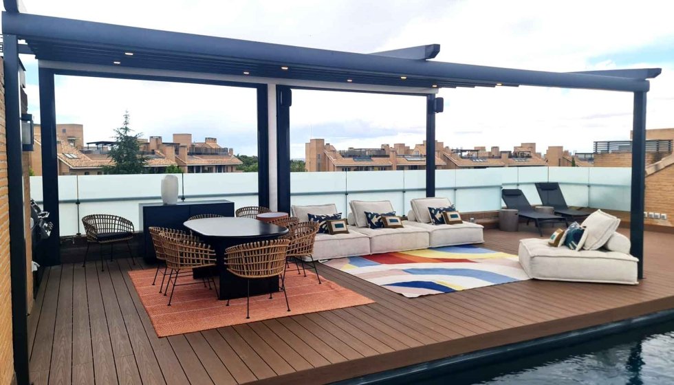 Ciberperfil's tweet image. ¡Nos encanta comunicar noticias que posicionan a nuestro país como líder avanzado en la fabricación de sistemas, accesorios y productos para el sector de la #protecciónsolar! 🌞

👇
tinyurl.com/2ls9sjbu 

#controlsolar #pergolas #pergolaspretensadas #parasole