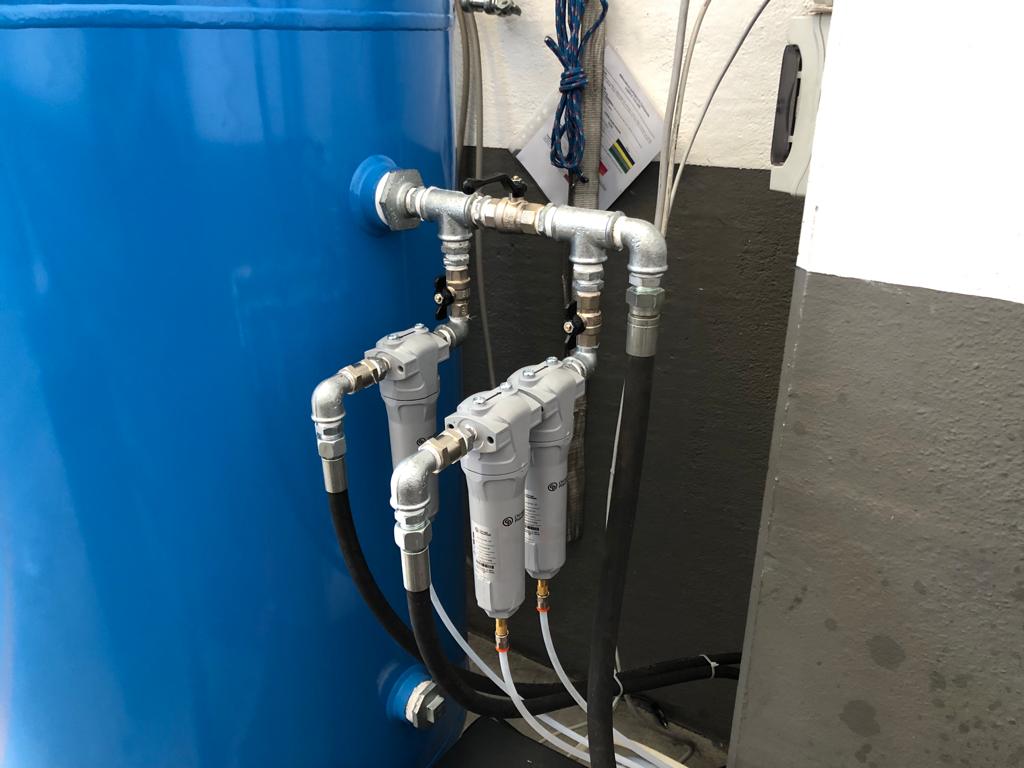 AirComp_HQ's tweet photo. #Centrale #distribuzione #AriaCompressa: #compressore a vite a iniezione olio CPM5➡#essiccatore a #refrigerazione CPX30➡#filtri di linea➡#serbatoio di accumulo aria compressa verticale da 720L!
Scegli il meglio!
T.0266016226
info@aircompressorsolution.it
#industrial #impianti https://t.co/QeExGfXskh