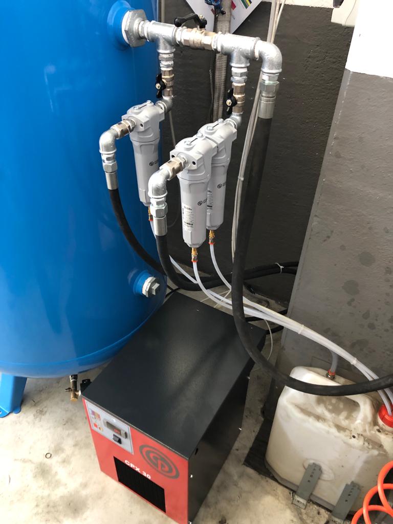 AirComp_HQ's tweet photo. #Centrale #distribuzione #AriaCompressa: #compressore a vite a iniezione olio CPM5➡#essiccatore a #refrigerazione CPX30➡#filtri di linea➡#serbatoio di accumulo aria compressa verticale da 720L!
Scegli il meglio!
T.0266016226
info@aircompressorsolution.it
#industrial #impianti https://t.co/QeExGfXskh