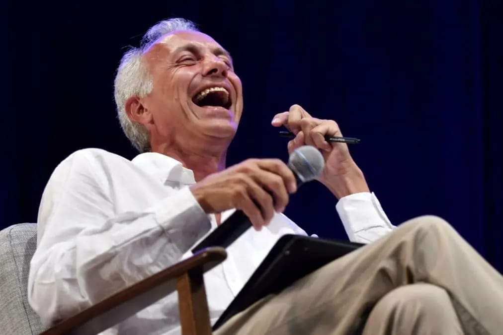 Prima pagina di Repubblica: "Le armi italiane salvano vite"

Travaglio: "Sparano aspirine e supposte"😂👏