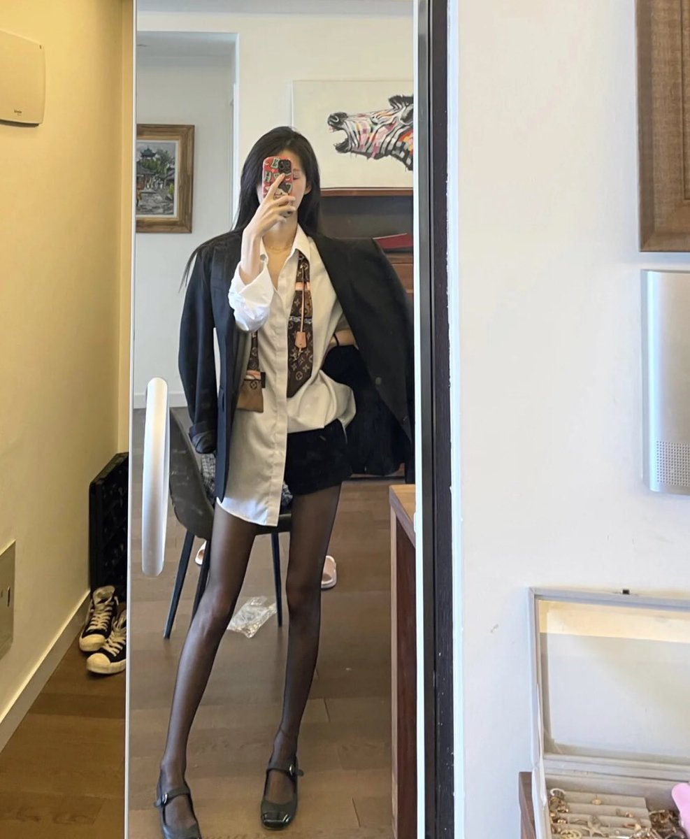 anyenlang's tweet photo. 又是把推特当朋友圈发的一天🙈🙈🙈 https://t.co/fZGiIaio7m