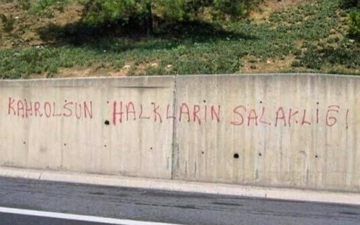 Kahrolsun Halkların Salaklığı!
