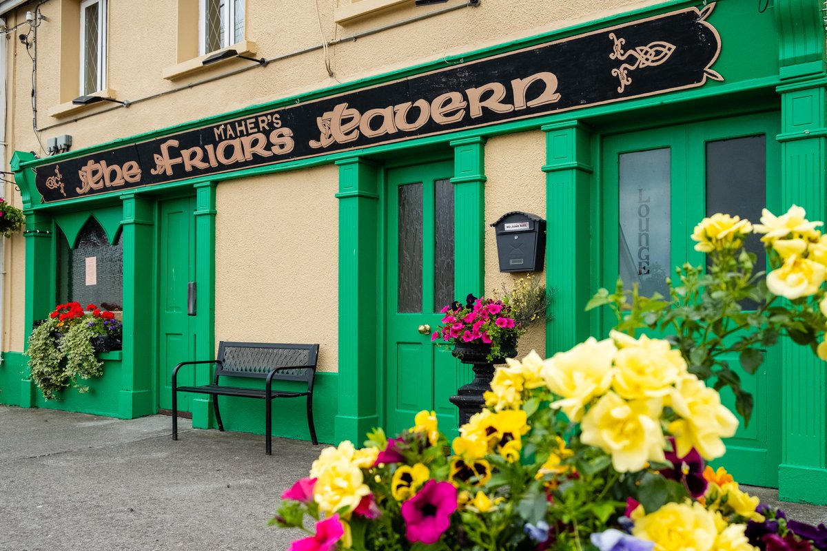 discoverlderg's tweet image. Set your alarm for 7 pm this evening. Nationwide will visit The Scéal Community Shop, in the village of Lorrha in County Tipperary, founded almost 7 years ago by the fantastic local community. #RTENationwide #localcommunities #lorrha