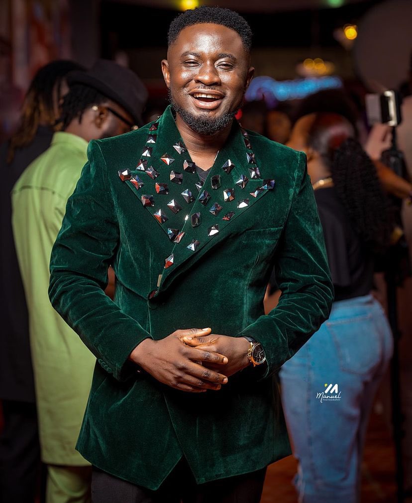 We Gather Gold As Dust ! We don’t struggle for money.Have a productive week in Jesus Name !
<a href="/manuelphotos_1/">Manuel Photography Official</a> 

#100percentdancechallenge #AfroGospel #100percent #dancechallenge #bestside #afrobeats #entertainment #mapek3 #fashion