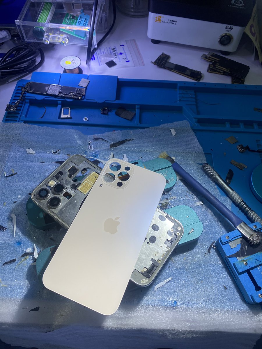 protafix's tweet image. iPhone 12 Pro back glass replacement 

Let’s be your plug for everything repairs

#protafix
#iphone12pro
#iphonebackglass