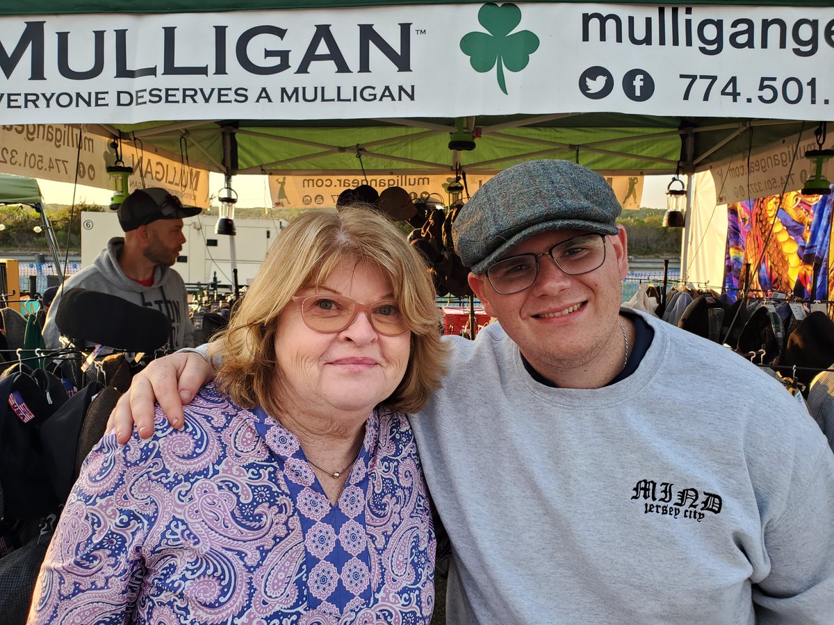 mulligangear's tweet image. Thank You @lindahartough for following us @mulligangear where we believe everyone deserves a #Mulligan mulligangear.com #golfcap #flatcap #americannewsboycap
