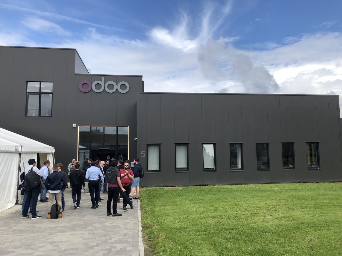 OnlineOdoo's tweet photo. Még egy kis képes beszámoló a Partner napról: miénk volt a magyar asztal, kipróbáltuk az Odoo járgányokat, újra megnéztük az irodát és az Odoo harangot, amit eladás esetén megkongatnak, és persze a legfontosabb: szokás szerint sokat tanultunk és inspirálódtunk. 💜
Köszönjük! https://t.co/zXonM1FRUD