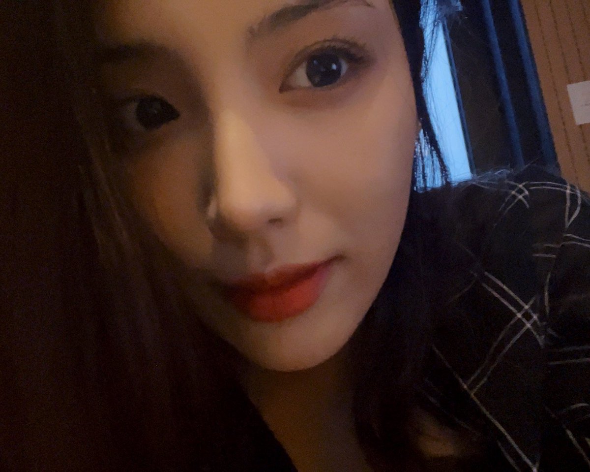 chowonwv's tweet photo. #CHOWON on Weverse

[#초원] Bye! Let's make a lot of memories on Weverse from now on!!❤️❤️ https://t.co/Ikcj4zYdKm