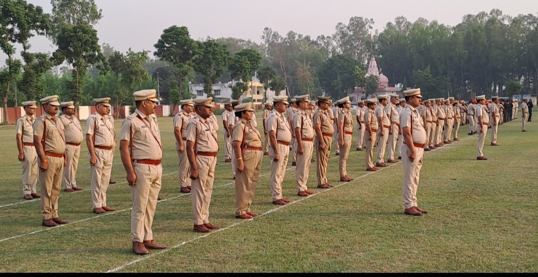 PoliceYnr's tweet photo. पुलिस लाइन जगाधरी में किया गया परेड का आयोजन।परेड के उपरांत पुलिस लाइन का किया अवलोकन। राइडर व ERV 112 पर तैनात कर्मियो को अच्छी ड्यूटी करने के लिए दिए दिशा निर्देश। कोत (शस्त्रागार) व जिम का किया निरीक्षण व दिए उचित दिशा निर्देश।
@police_haryana 
@AdgpAmbalaRange 
@DGPHaryana https://t.co/UxEb5ODG02
