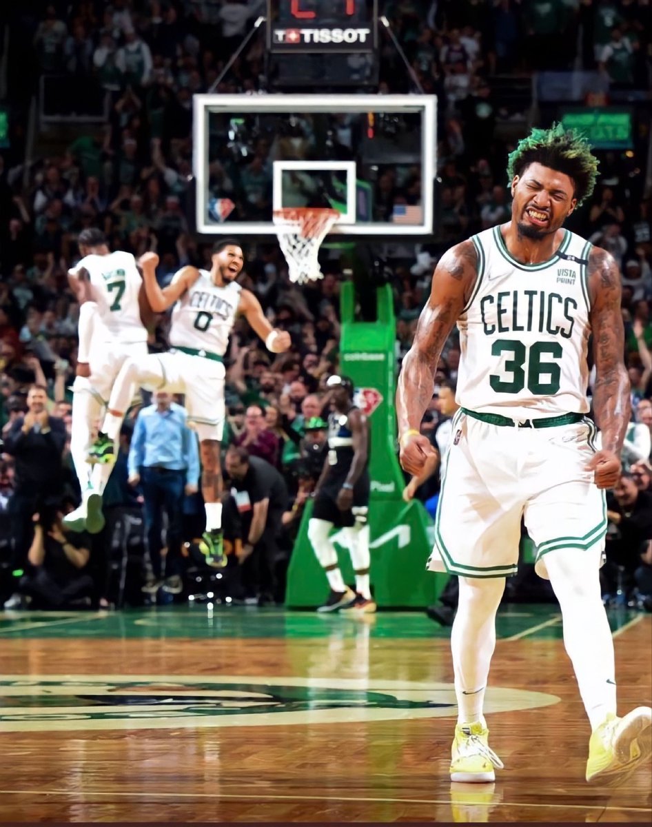 RealBostonMedia's tweet photo. How we woke up this morning. https://t.co/pjBaUllxPZ