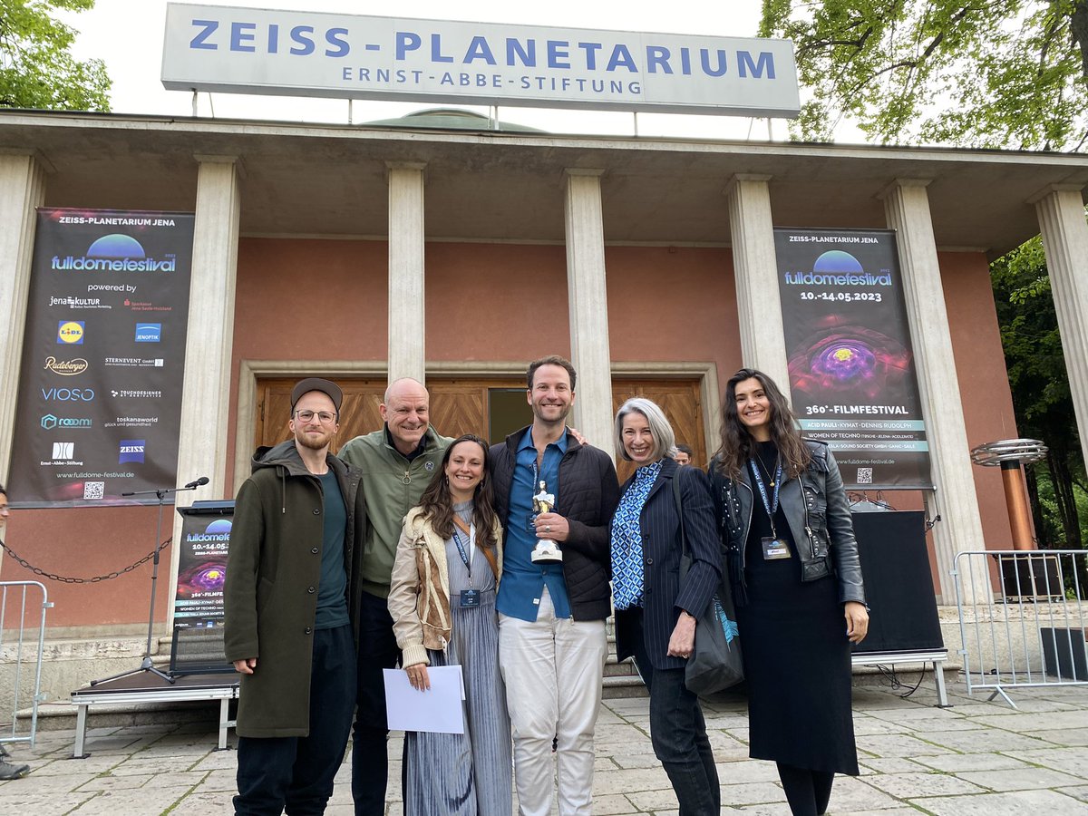 soundsofthocean's tweet image. Thank you to the @fulldomefestival for hosting our World Premiere!  We are honored to receive the Special Jury Prize 🌊😊

#fulldome #ImmersiveExperience #360film #oceans 

@JoshuaSamMiller @EmbodiedSounds @RuthCoalson @EliseLein @MarkusSchafer @Miruka_ze @mifvis