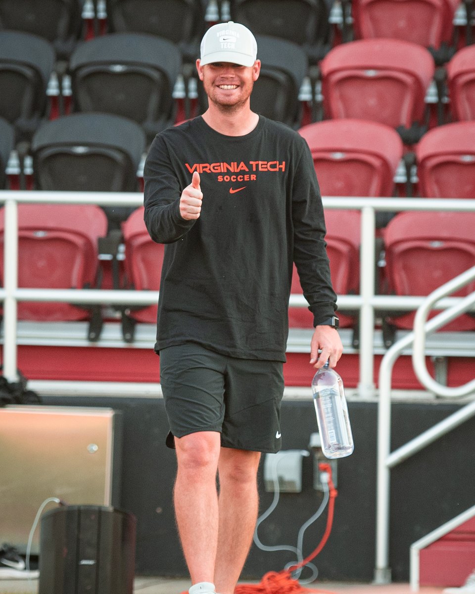 HokiesMSoccer's tweet photo. 𝙃𝙖𝙥𝙥𝙮 𝙗𝙞𝙧𝙩𝙝𝙙𝙖𝙮, @j_k_kenney 🎉

S/O to the best Director of Ops in the land 🫡 https://t.co/V3OoR3cZ54
