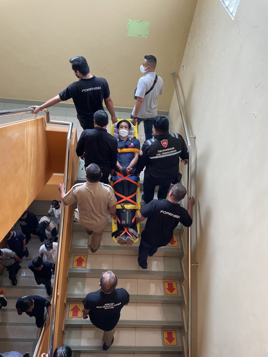 pulangsoree_'s tweet image. Beberapa Moment dari “Pelatihan Driver Ambulans sebagai First Responder Rujukan” tadi pagi hingga menjelang sore. Mulai dari BHD sampai Lifting and Moving. #Ip12 #PKRS