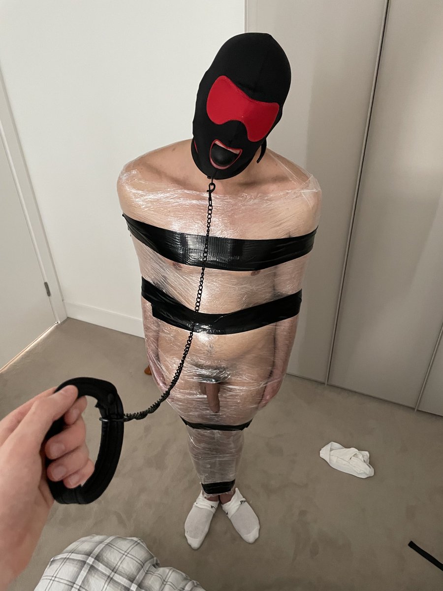 Look at this pathetic slave I used on the weekend 😆 All wrapped up, completely helpless 😈

I fucked his mouth for hours and put three loads down his throat 💦👅

RT if you want to be next 😏

#gaybdsm #bdsm #gay #kink #gayslave #gagged #gimp