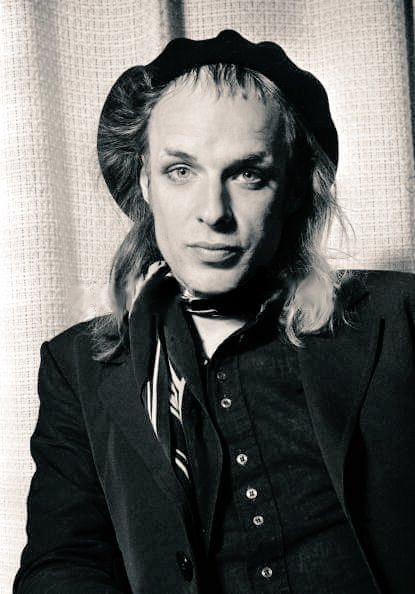 Happy 75th Bday Brian Eno ! 
May 15, 1948  