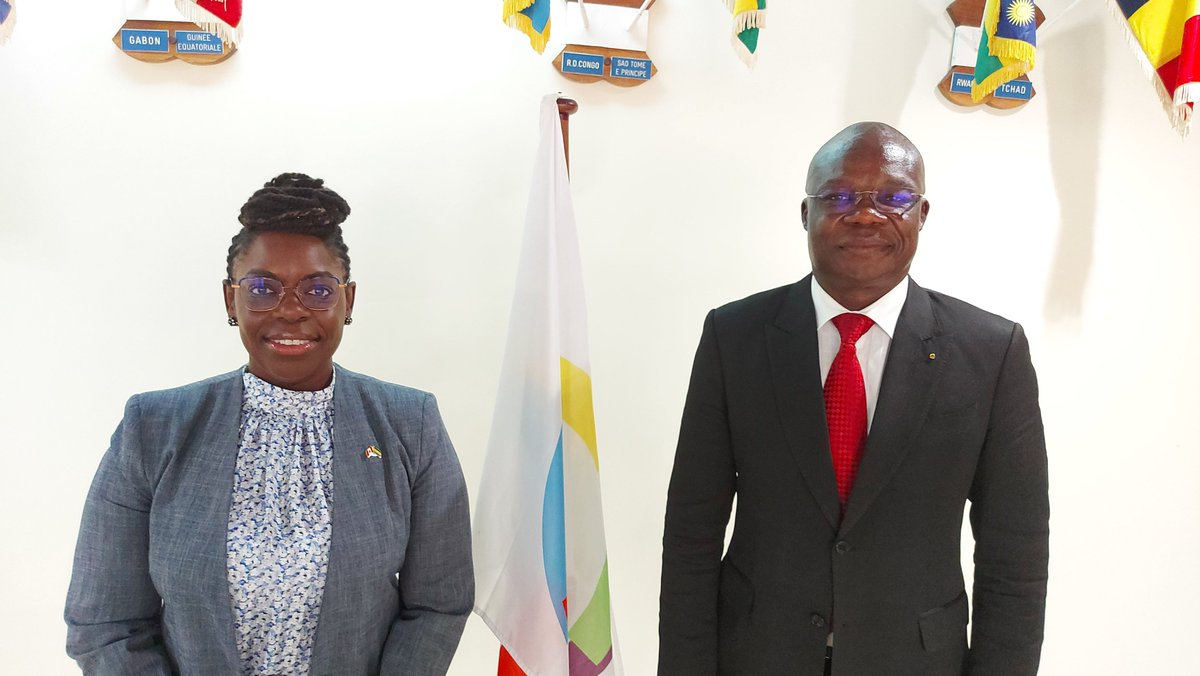 REPAC_OIF's tweet image. La #REPAC-OIF et le #Canada en synergie !

Visite de courtoisie de Son Excellence @Lorraine_Canada, Haute-Commissaire du Canada au Gabon. Elle a été reçue par le Représentant régional de l'OIF Alphonse WAGUENA. Ils ont échangé sur les projets de développement en Afrique centrale.