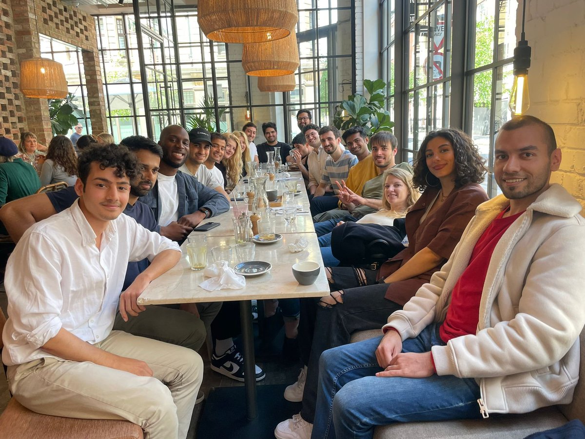 So much talent on this picture! 😍😍 Good to see so many faces during the Founden May social #13: brunch!

Want to join a community of likeminded driven and passionate tech founders based in London, NYC, and SF?  --> founden.net