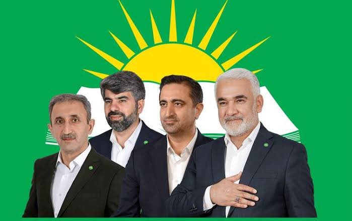 Aferim, bu adamları meclise soktunuz. Büyük bir başarı, pkk ile iş birliği yapabiliriz diyen. Hizbullah terör örgütü değildir diyen ve ülkede bir kürdistan hayali olan bu parti şuan mecliste. Akpliler sayesinde, bugünü unutmayın.