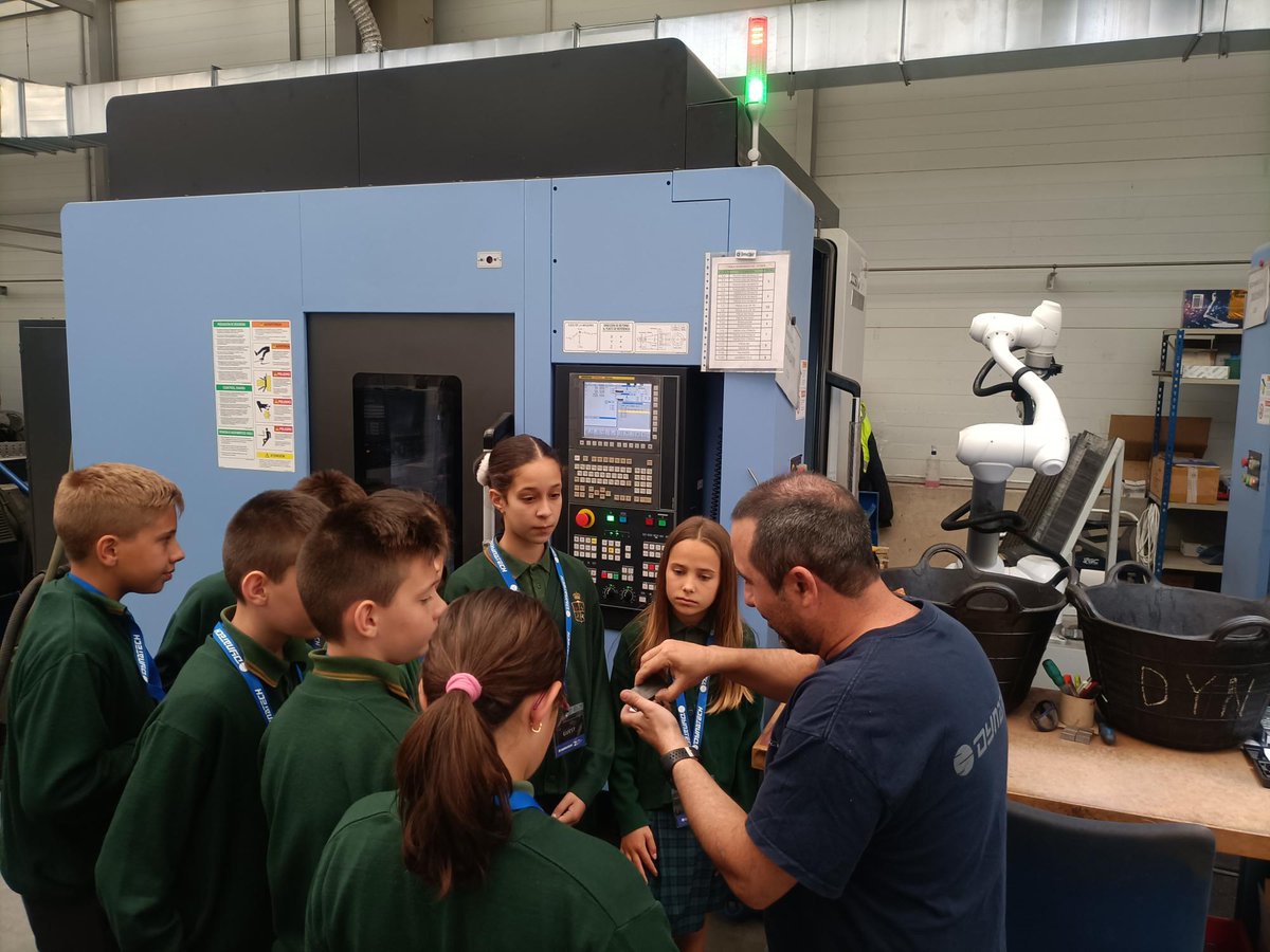 Dynatechpro's tweet image. El 12 Mayo visitaron nuestras instalaciones 9 alumnos de 5º curso de primaria del Colegio Santa Mª de la Esperanza - Pina de Ebro. Enmarcada dentro de un proyecto educativo llamado “Aprendiendo a Emprender con @ibercaja " @FundIbercaja #stamariadelaesperanza