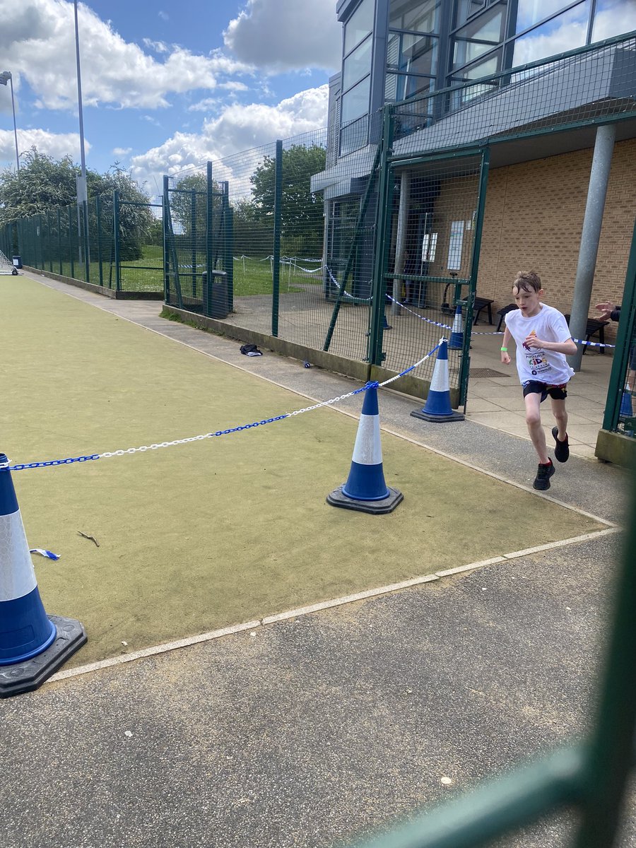 miss_stanton_y4's tweet photo. A lovely day spent at the John Smeaton Leisure Centre with 15 children from KS2 taking part in a taster triathlon. Thankyou so much for having us, the children loved it!
@AliBrownleetri @jonny_brownlee #TockPE @Tockwithcofe https://t.co/MAYBjFFGBZ
