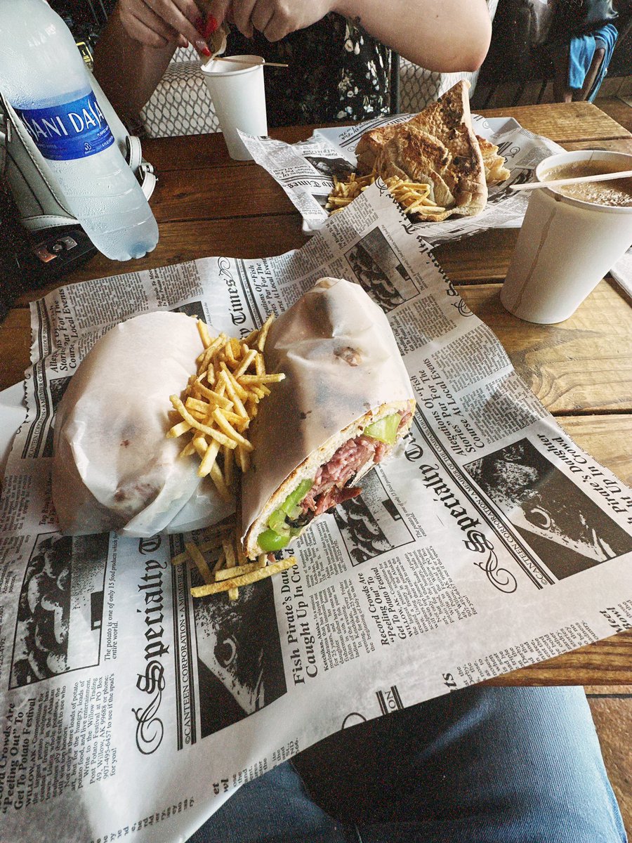JRH_ANDRES's tweet photo. Breakfast 👋 https://t.co/XlA3HqpYsC