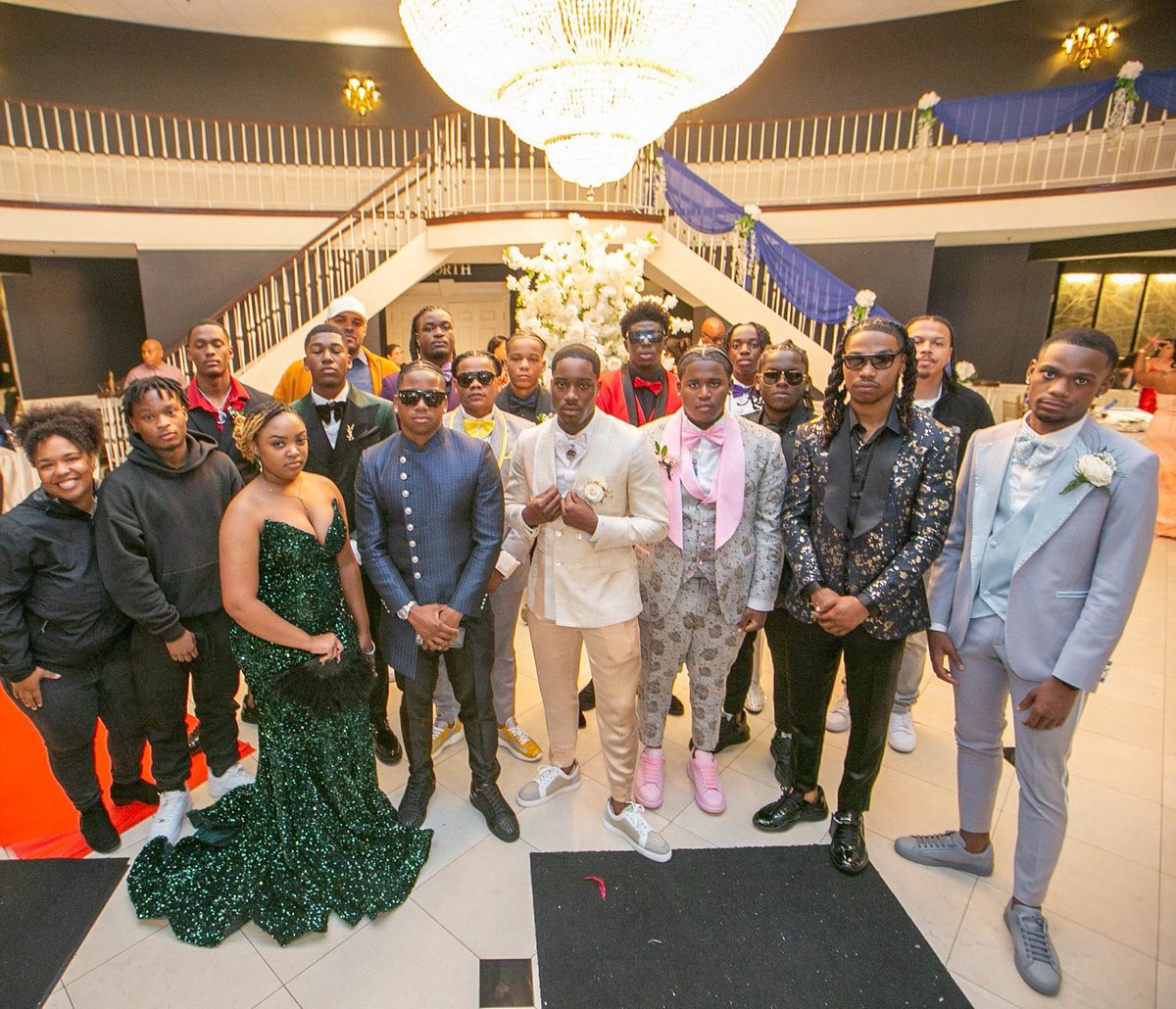 Hawks4Football's tweet image. Cleaned Up Nice!! Now it's time to Sprint through the Finish Line!!👨🏿‍🎓🏃🏿‍♂️
#HawkUp #HawkProm