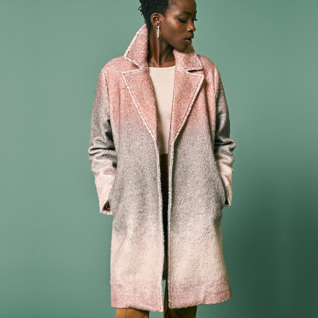 This ombre pink and grey coat from Queenspark is the stuff your Winter dreams are made of – a winning buy 🤩

Shop the featured items in-store now at #QueensparkSA