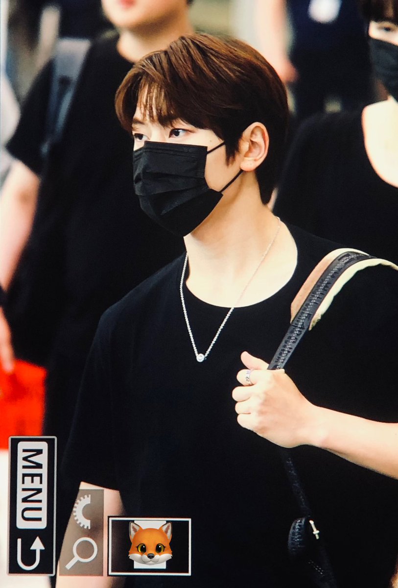 chuingluvU's tweet photo. 230515 입국 프리뷰

고생해써 매튜야 ~❥

#ZB1 #ZEROBASEONE #석매튜 #SEOKMATTHEW #ソク���シュー https://t.co/VjdAHLq9HG