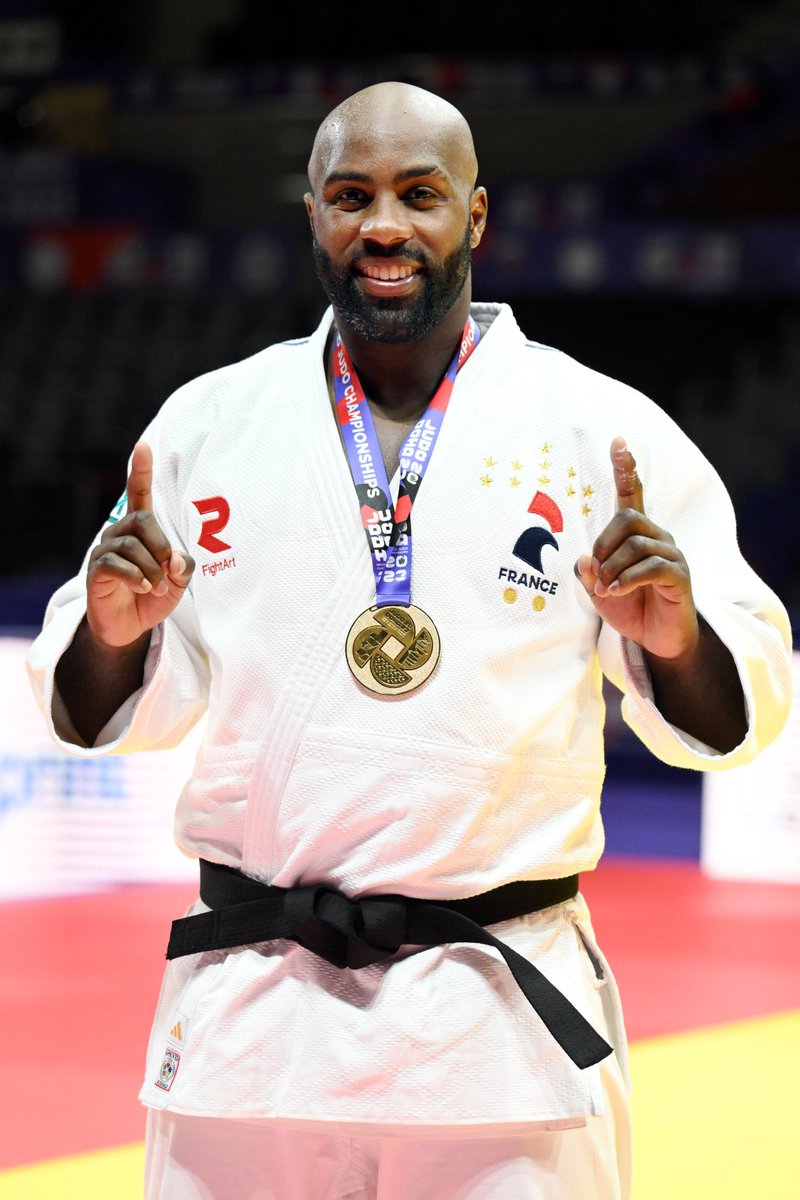 🏆 Le champion du week-end !

Teddy Riner est devenu champion du monde de judo pour la 11e fois de sa carrière, lors des Mondiaux de Doha. 

Plus tôt dans la semaine, Clarisse Agbegnenou a remporté son 6e titre mondial.

#JudoDoha2023 #teddyriner