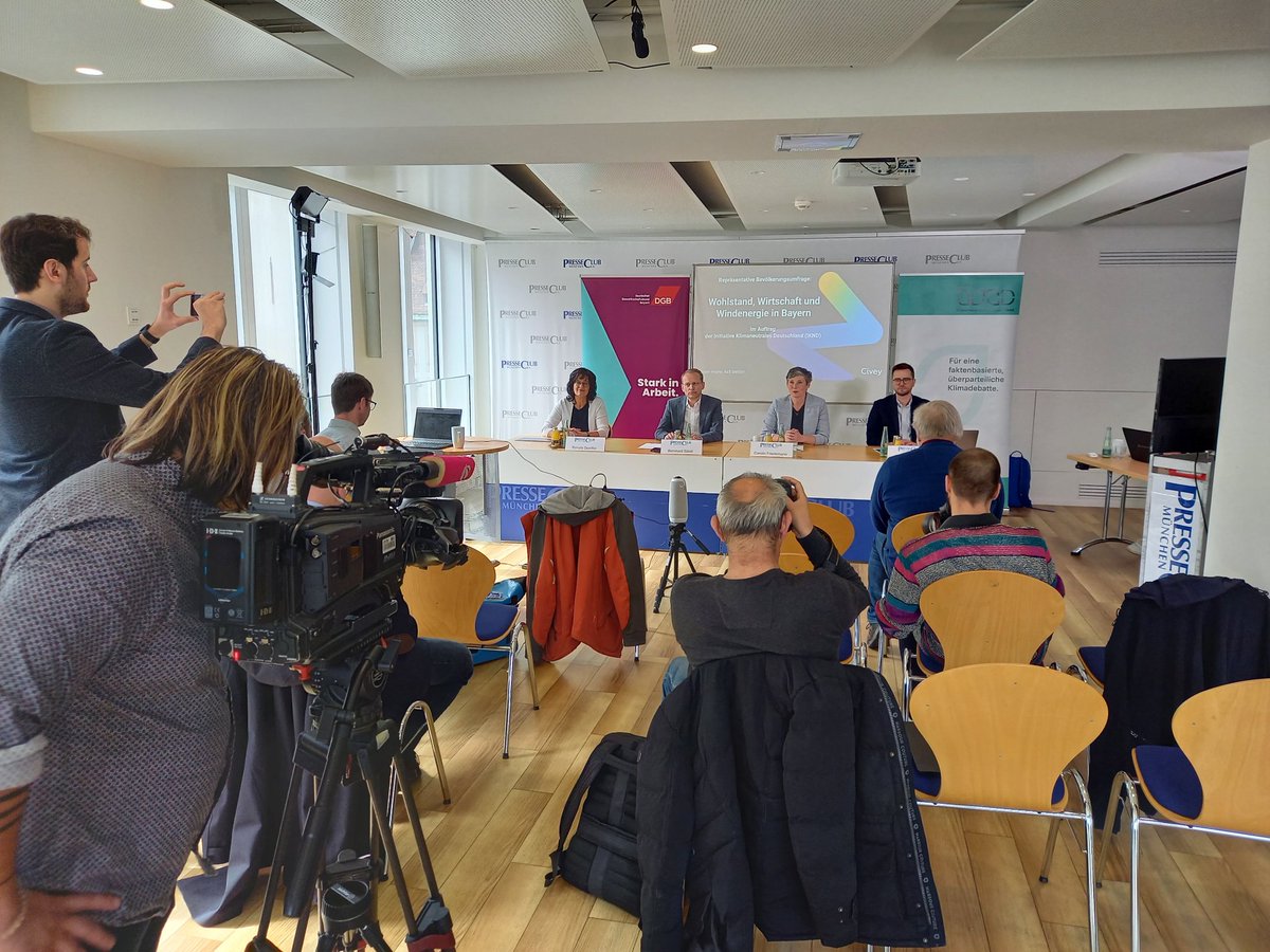 PK-Start zur Präsentation der IKND-Umfrage "Wind, Wirtschaft, Wohlstand - lokale Akzeptanz für den Ausbau von #Windkraft in Bayern". Morgen 14:30 Uhr folgt das Webinar: tinyurl.com/yfff4fyv #EnergiewendeBayern