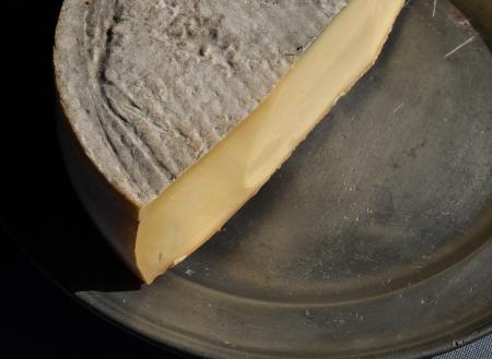 750Grammes's tweet image. ⚠Rappel Produit ⚠Ne consommez pas ce fromage contaminé par la Listeria ! 🧀&amp;gt; 750g.com/ne-consommez-p… #ProduitsLaitiers