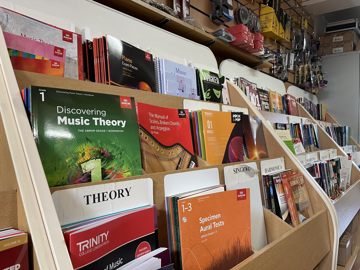 Stringbrokers's tweet photo. Did you know we stock a vast range of sheet music too!

#sheetmusic #manuscript #theory #justforfun #learntoplay #stringbrokers #stringbrokersmusic https://t.co/ivoX12jQyj