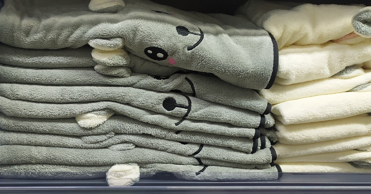 TGSOnlineZA's tweet photo. Wrap yourself in warmth and embrace the winter wonderland! 📷📷"
#WinterWarmer #CozyVibes #BundleUp #WarmthInStyle #SnowyDays #WinterFashion #ColdWeatherEssentials #StayWarm #CozyWinter #WinterStyle #PandaStores https://t.co/XvPxkQqTbU
