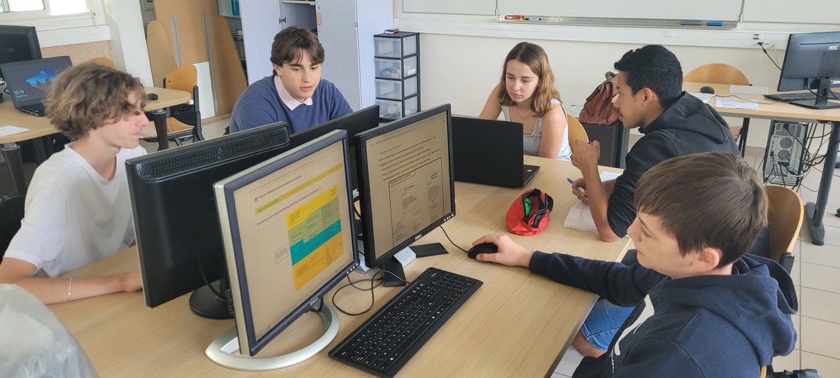 siileygues's tweet photo. Participation des collèges de la ZAP de #VilleneuvesurLot https://t.co/zmo1EfIiVF
