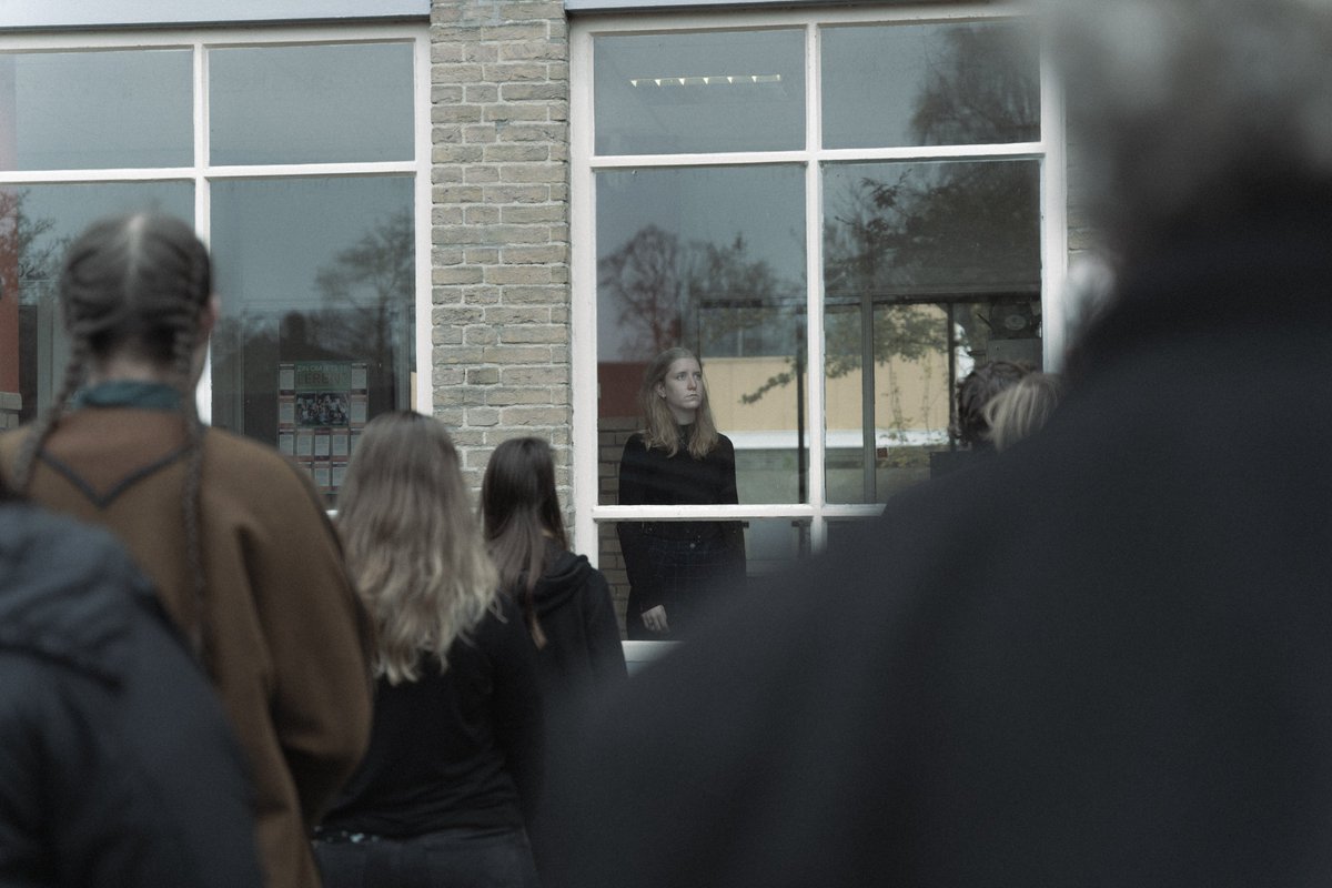 Komende donderdag, op Hemelvaart, is er de laatste Peter De Haan &amp; <a href="/Piekens/">Pieternel Teekens</a> &amp; Meindert Show van het seizoen in In 't Holt 1654 met als gast Esther de Jong die liedjes komt zingen van haar debuutalbum 'Even over leven' die begin volgende maand uitkomt op @xlcr