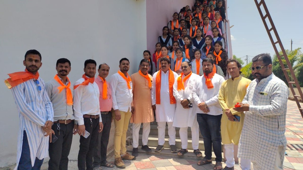 MahendraForBJP's tweet image. आज शाजापुर के स्थानीय सिनेमाघर में "द केरला स्टोरी" फिल्म देखने पधारी मातृ शक्ति, बहनों से भेंट कर संवाद किया।
#thekerlastory