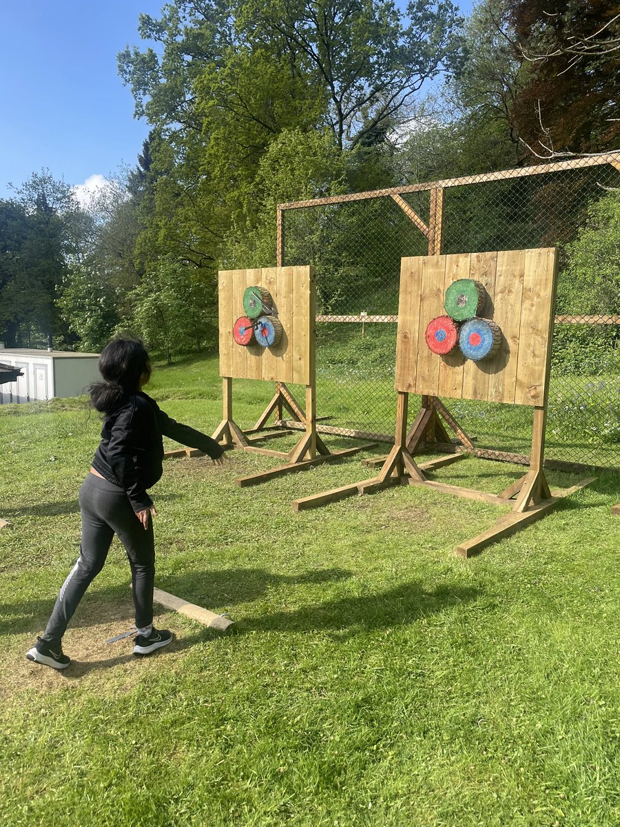 VanGogh_BPS's tweet photo. Axe throwing this morning @BlackrodPSch https://t.co/BABcBvKE9C