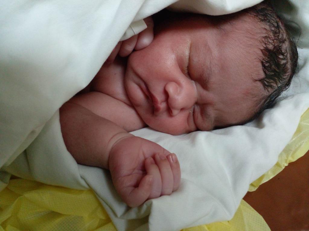ADarblew's tweet photo. God is in control!

I gave birth to my 4th baby girl on May 3rd where we were then discharged on the 5th. Just when we reached home, we were warmly welcomed with the presence of my Mini Choir group who was also prepping for a group feast (vakacirisalusalu). 
#thread https://t.co/sjdgqCE3j6