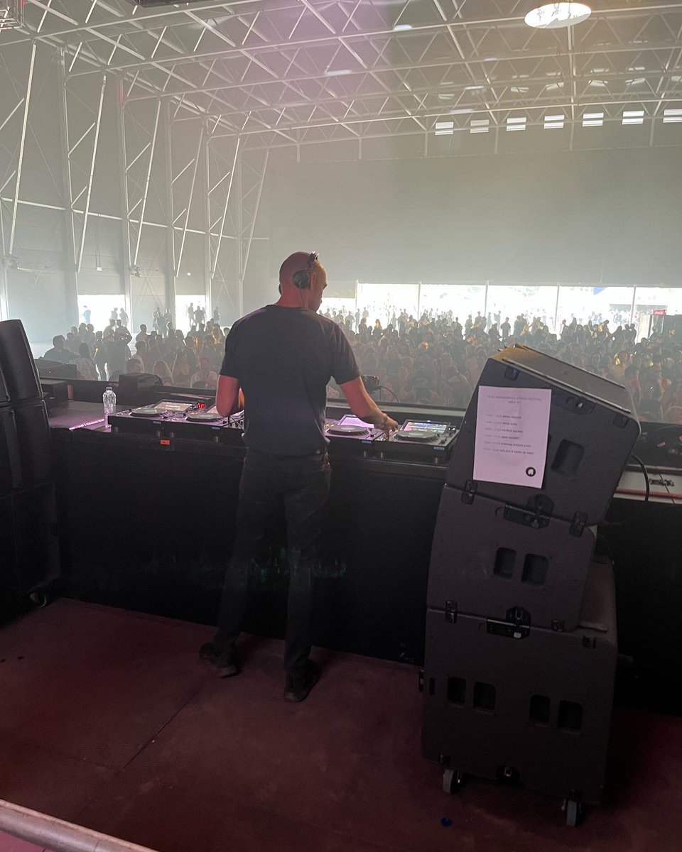 909originals's tweet photo. Some shots from @awakenings day two - what an amazing weekend! See you next year! ๐
#techno #awakenings #awakeningsfestival #AWFS23 @patricebaumel @djannamiranda https://t.co/G1I8rwOvTp