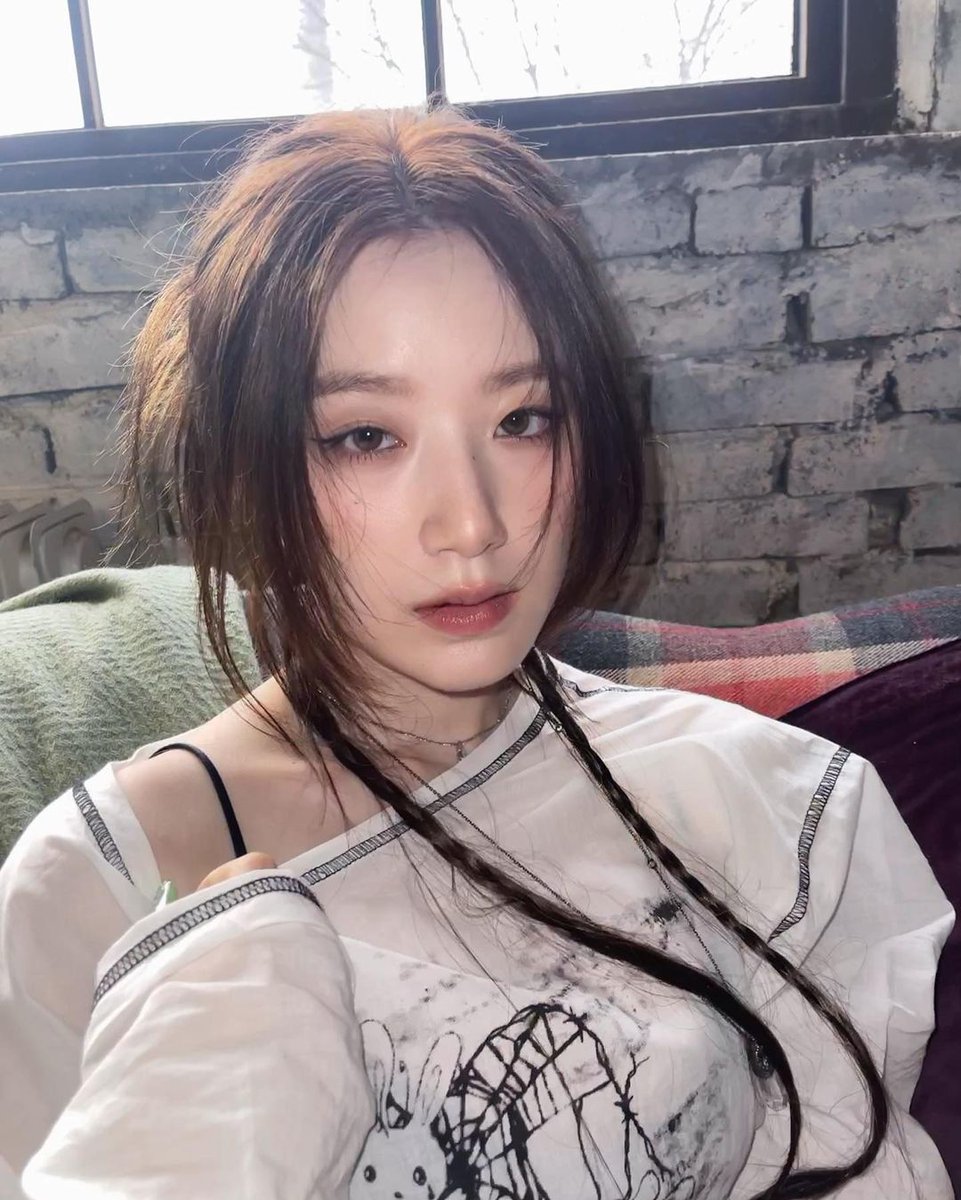 shubuah's tweet photo. 언니�� :) https://t.co/hABngVgIw3