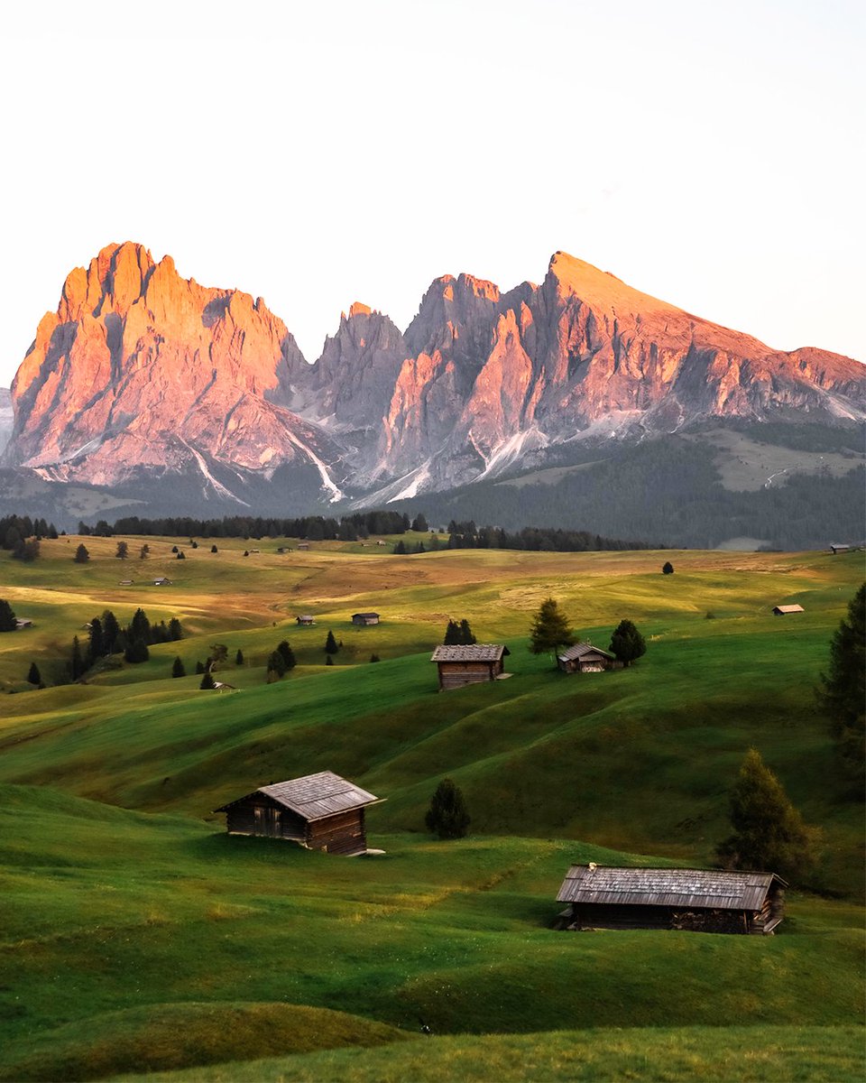 Every destination has its own unique charm, but there's nothing quite like the beauty of nature.

➖
🌐 bookviaus.com

➖
📞 Call us: +1-888-920-7955

.
.
.
.
#italy #italytravel #dolomites #dolomiti #beautifulitaly #ilikeitaly #visititaly #mthrworld #bookviaus