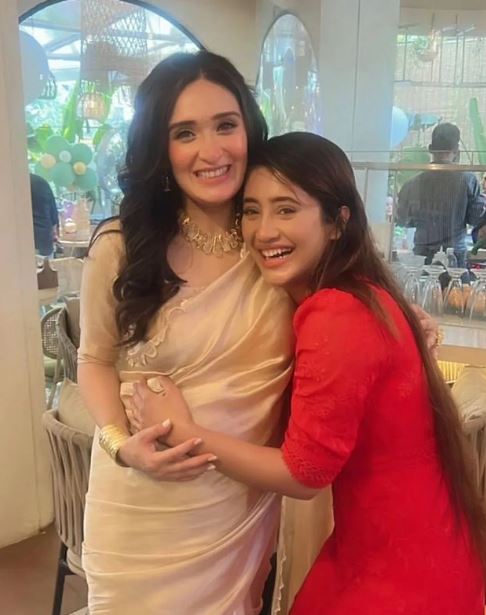 bkbtelly's tweet photo. Here is a glimpse of @shivangijoshi18 attending @pankhuri313 ‘s baby shower

.
#shivangijoshi #shivangijoshi18 #shivangijoshiteam #pankhuriawasthy #rodegautam #shivangijoshiforever #shivangijoshifans #tellywood #celebslife #ParentsToBe #babyiscoming #babybump #BabyOnTheWay https://t.co/O9KZAbpoh2