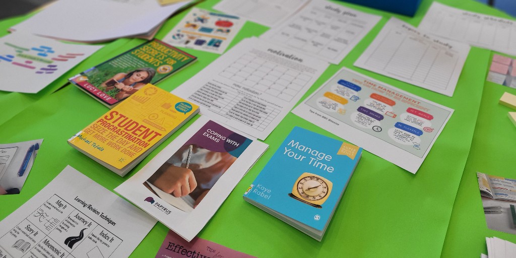CarmelCollege's tweet photo. The theme for #MentalHealthAwarenessWeek is Anxiety. In our Library this week, we have a selection of books about mental health &amp; a ‘revision station’ with advice for dealing with stress during your exams. Visit @mentalhealth website for more advice - https://t.co/QSg9iNnwpq https://t.co/99WEWUoWAR