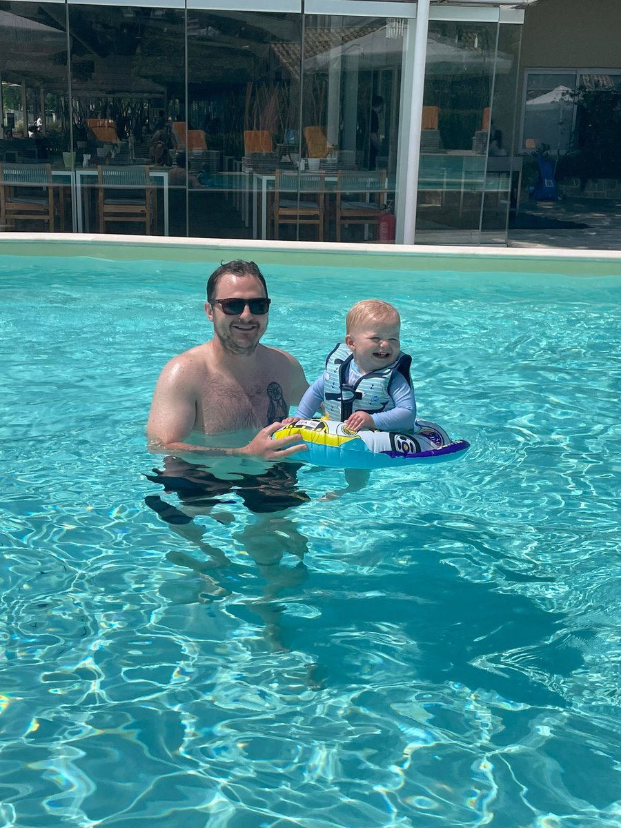 Time for a dip 🏊‍♂️ 

Much needed break away with the family and my diary is filling up nicely whilst I’m away in Greece 🇬🇷 

I know full well that ‘contacting a financial advisor’ often gets put on the tomorrow list. 

Let’s schedule for the future 📅 

#FinancialResilience