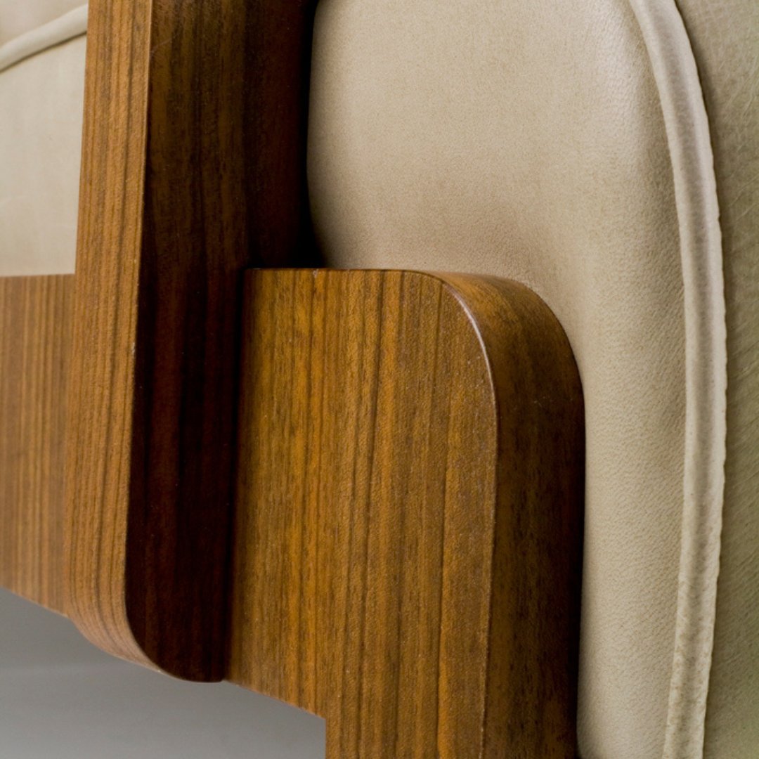 Crafted with passion, every knot and grain tells a story. 

#bespokedesign
#bespokefurniture
#furnituremakers
#joinerydesign
#interiordesign